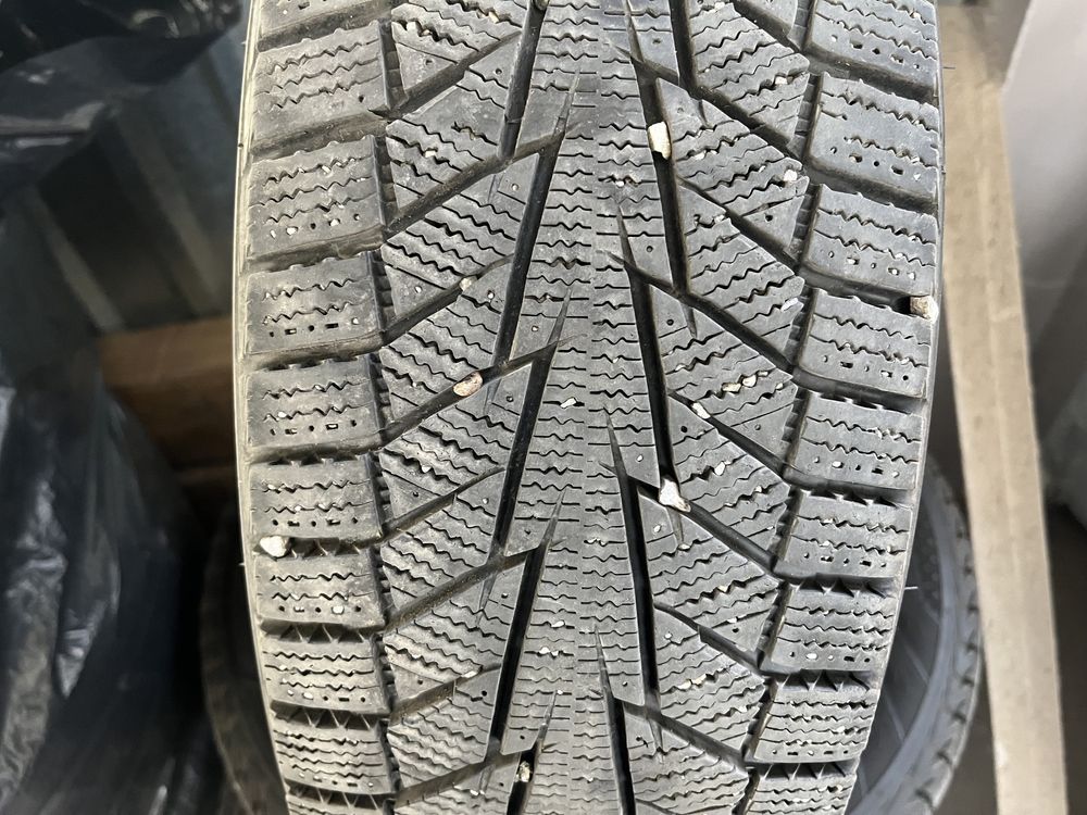 Резина  зимова hankook r 15 195/65