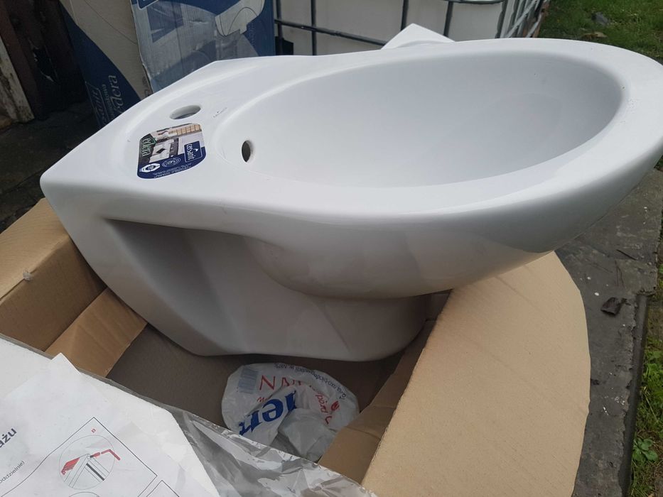 Sprzedam nowy bidet Cersanit Edera