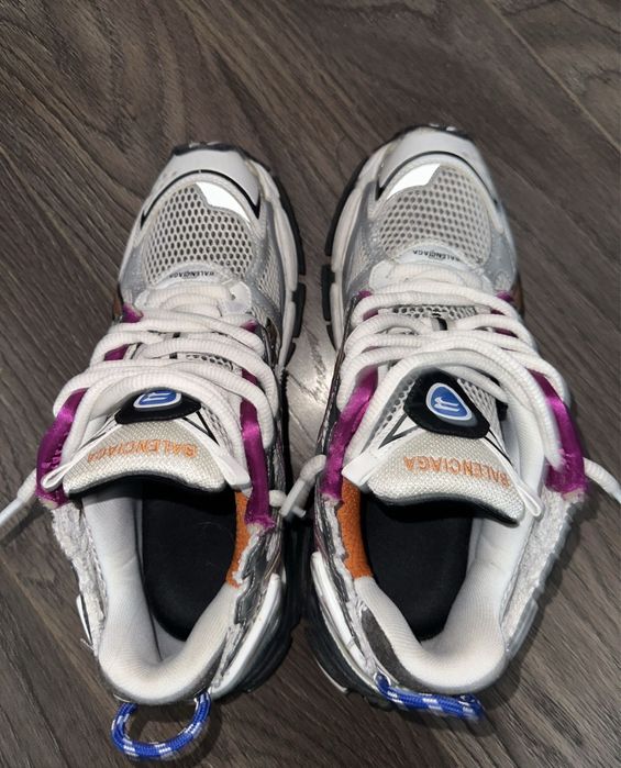 balenciaga runner multicolor 42 size