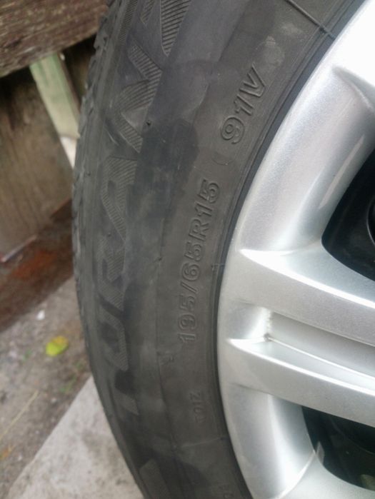 Продам шины 195/65 R15 лето