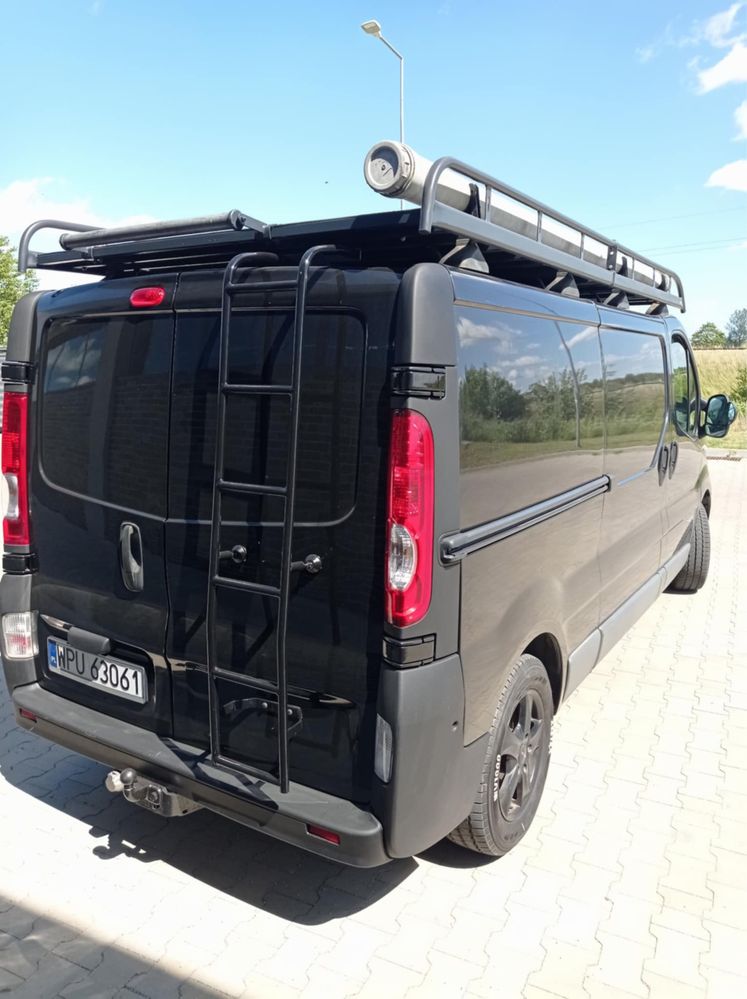 Sprzedam bardzo ladny Nissan Primastar maly przebieg
