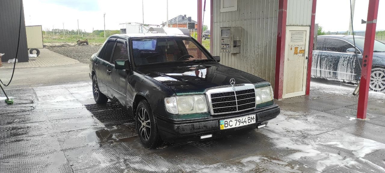 Продам Mercedes w124 200D