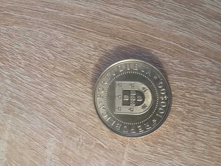 Duas moedas 100 escudos Restauração da Independência - 1990