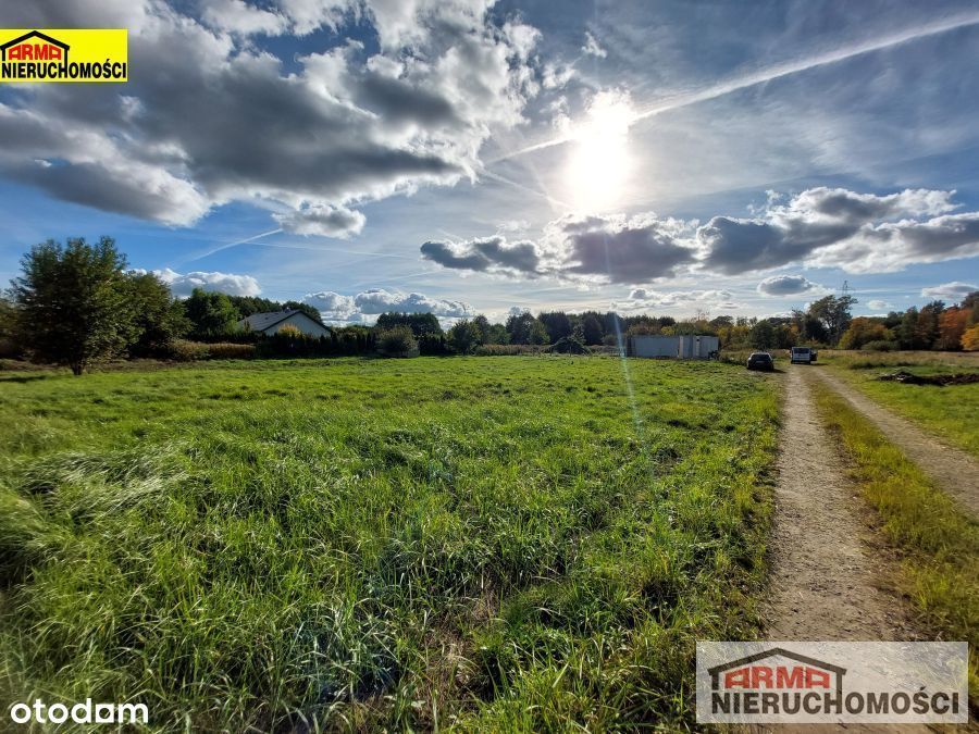 Działka Budowlana Na Obrzeżach