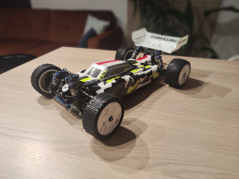 Team Associated RC10B74.1