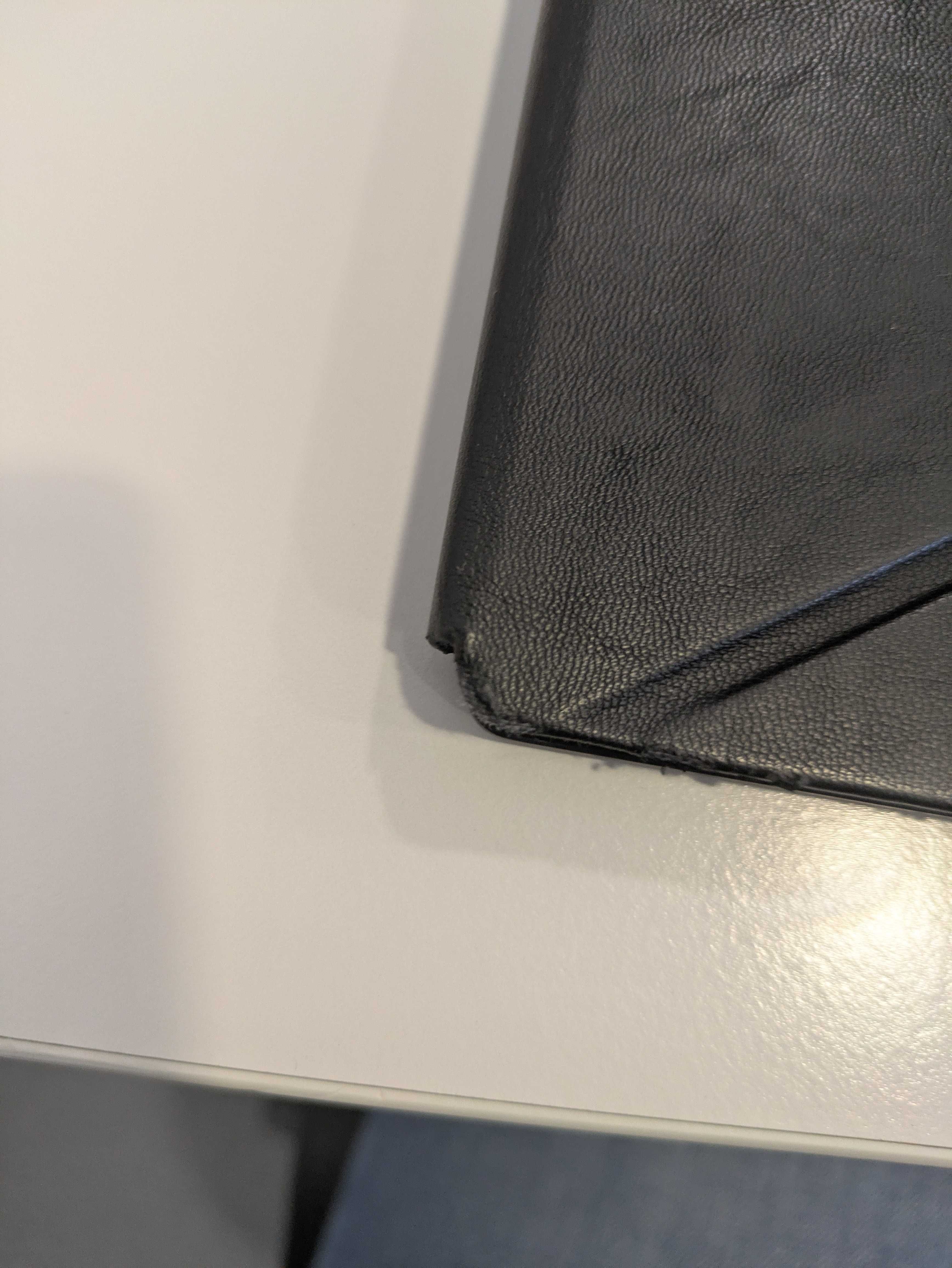 Kobo Sage + Capa Oficial - Como novo