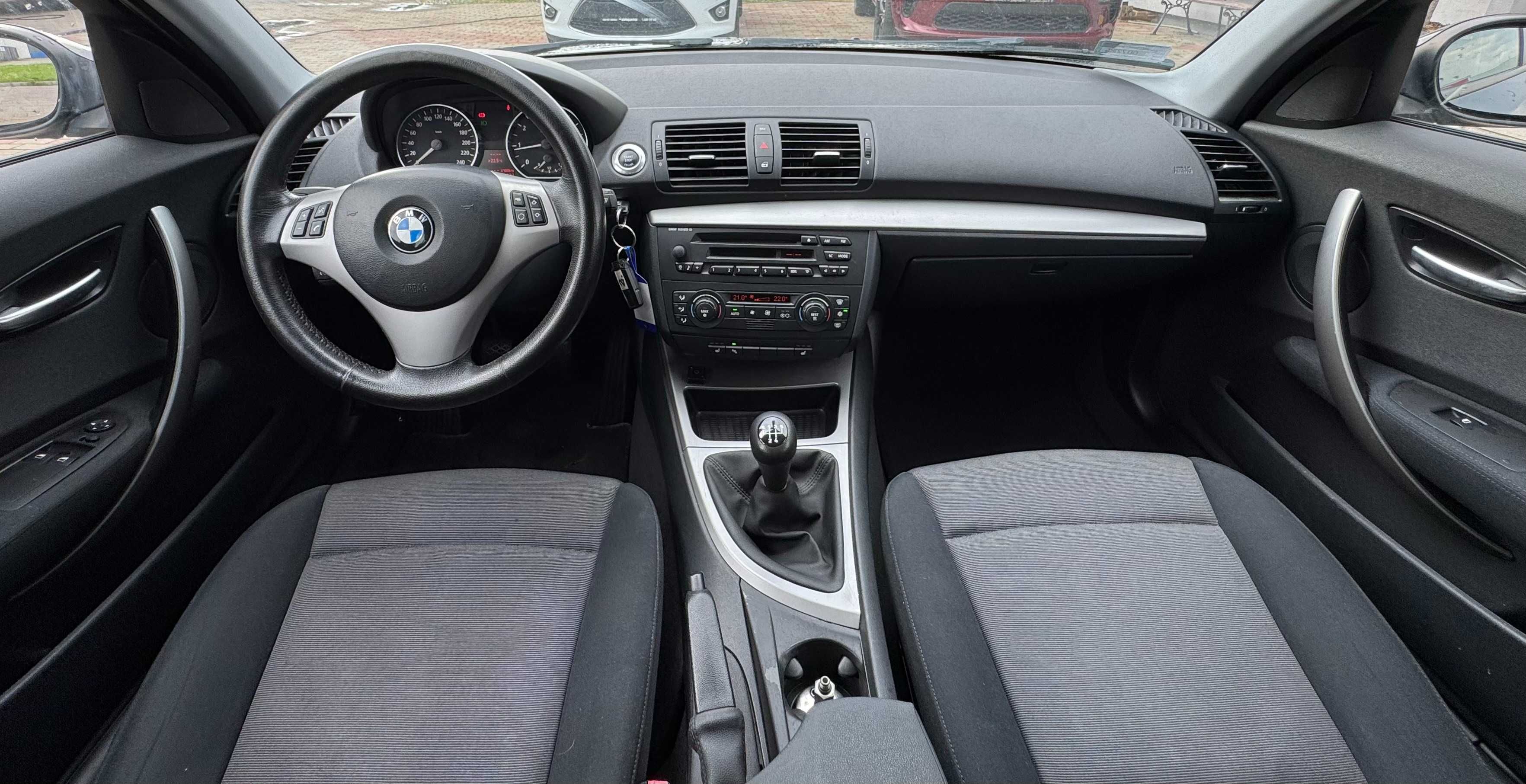 BMW 116i 1.6 LPG klima czujniki podgrzewane fotele