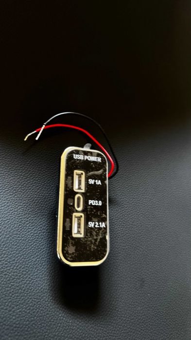 Usb 3.0 aвтомобильные 12в.Усб,Кнопки с фишкой