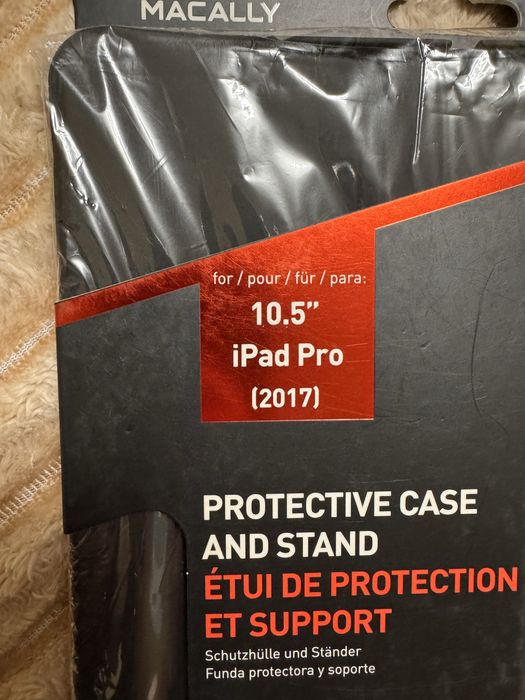 Чехол на iPad 10.5