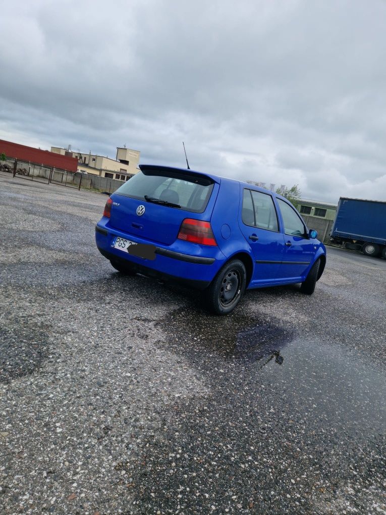 Volkswagen Golf 4 1.6 sr