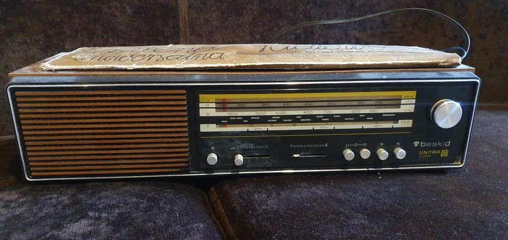 Sprzedam radio Unitra Beskid, PRL, vintage. Antena gratis