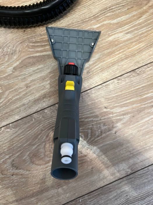 Piorący odkurzacz karcher puzzi 8/1
