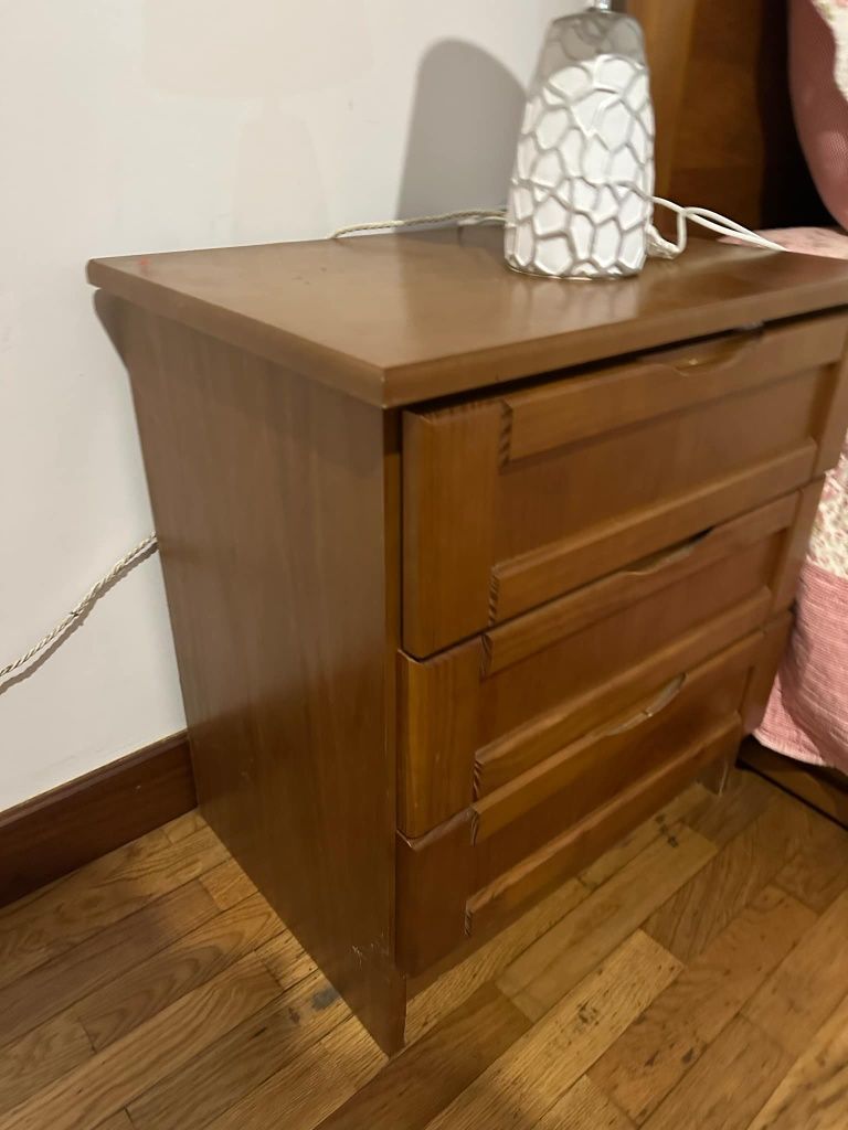 Cama solteiro bom estado