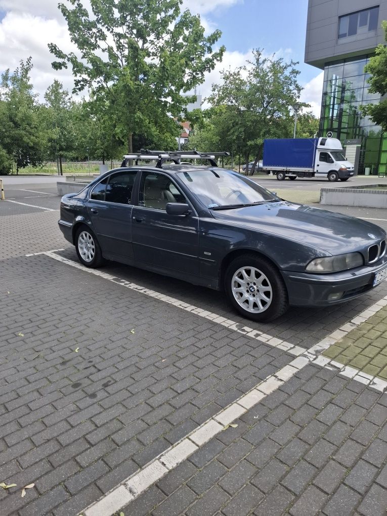 E39 2000r. 2.8 M52 B28 manualna xenon Fv VAT kompletna. Nowe OC