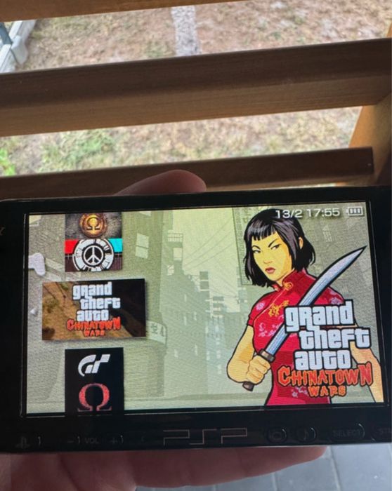 Konsole Sony PSP 3000 w bardzo dobrym stanie + akcesoria