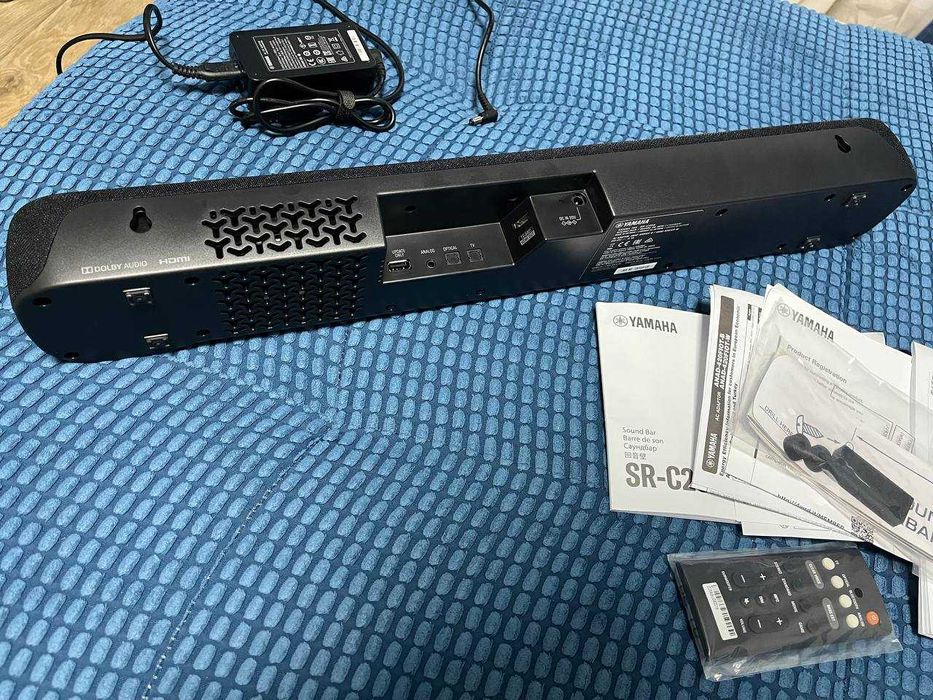 Саундбар Yamaha SR-C20A 2.1 Акустична система мае вбудований Сабвуфер