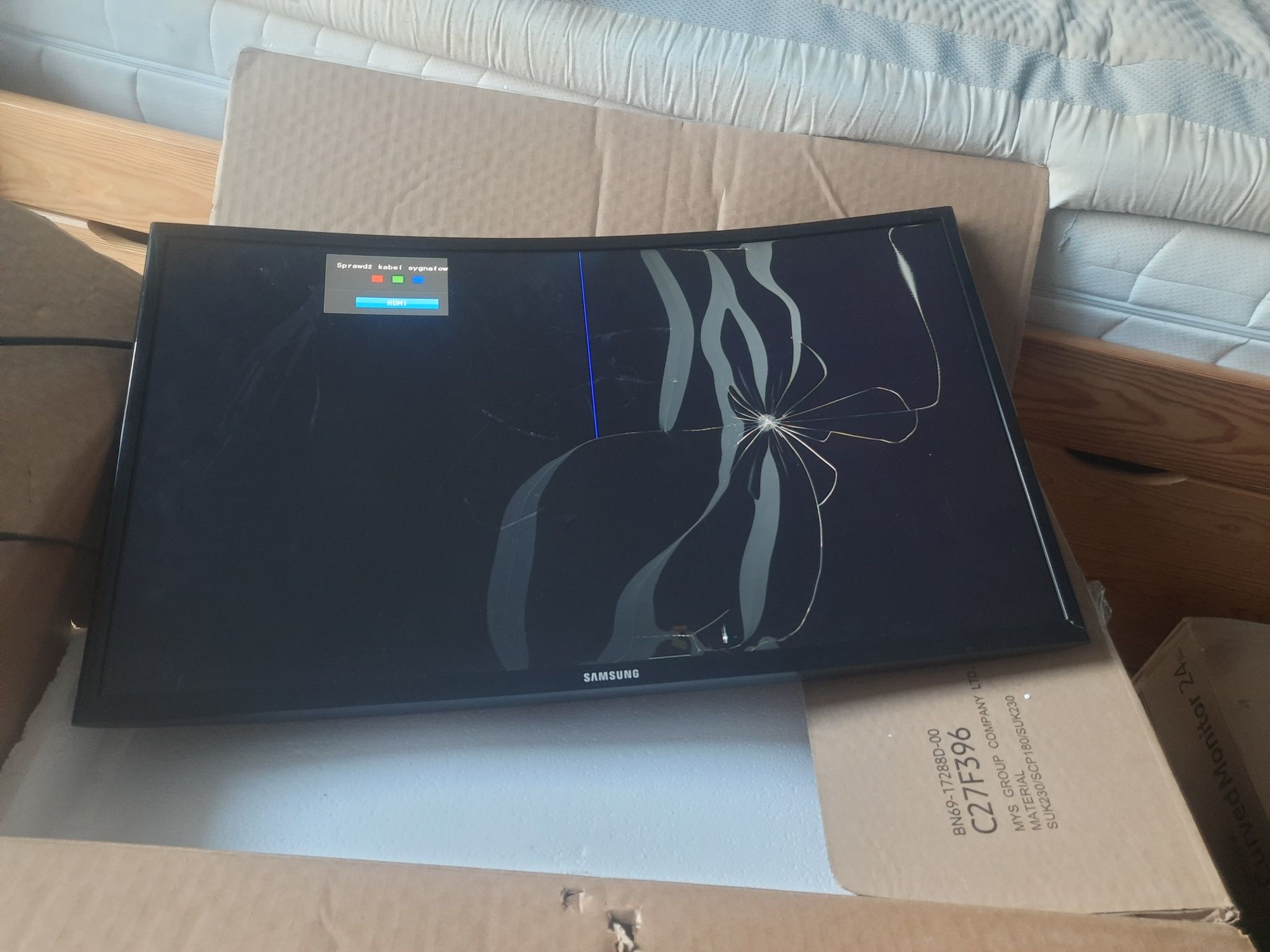 Monitor 27 cali ugięty
