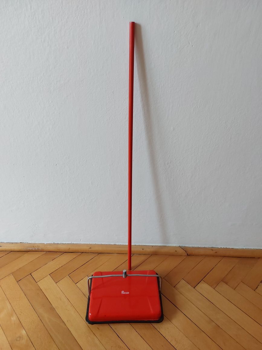 Odkurzacz ręczny Basia / Odkurzacz mechaniczny Basia / Odkurzacz PRL