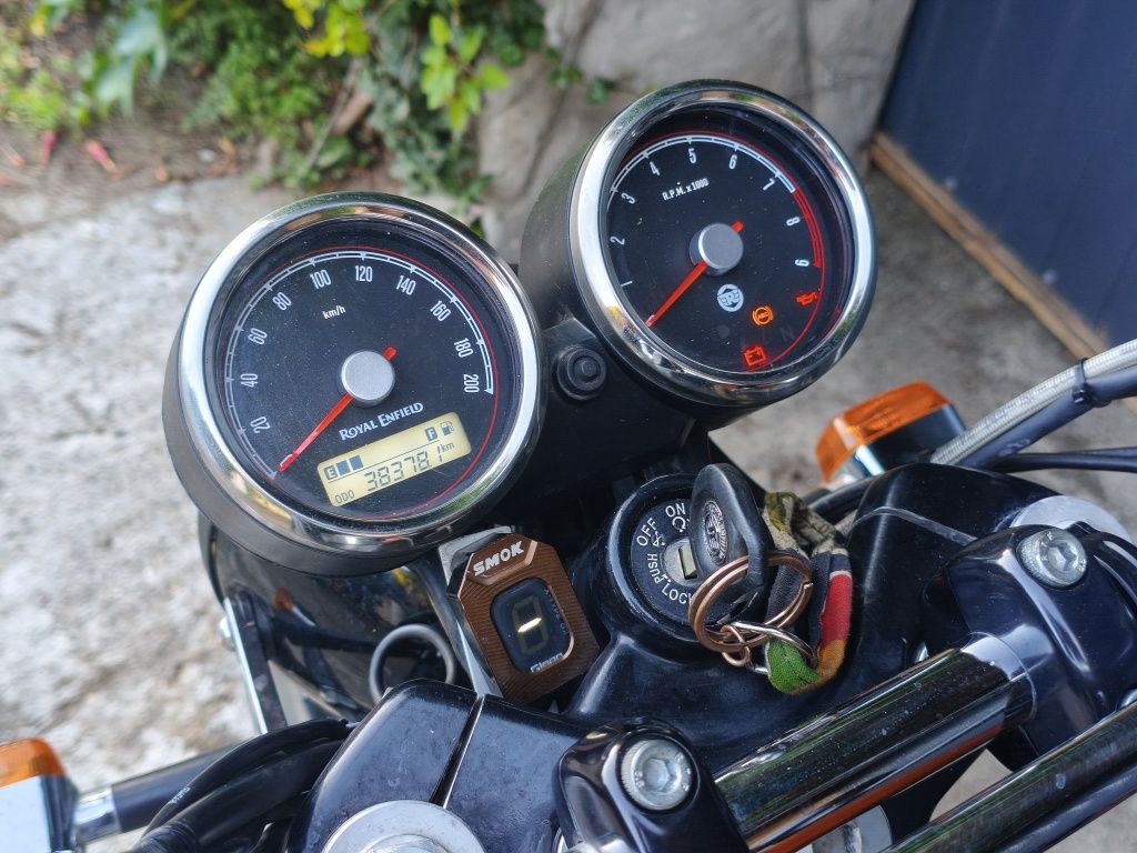 Royal Enfield Interceptor 650 nie Continental Classic Bullet