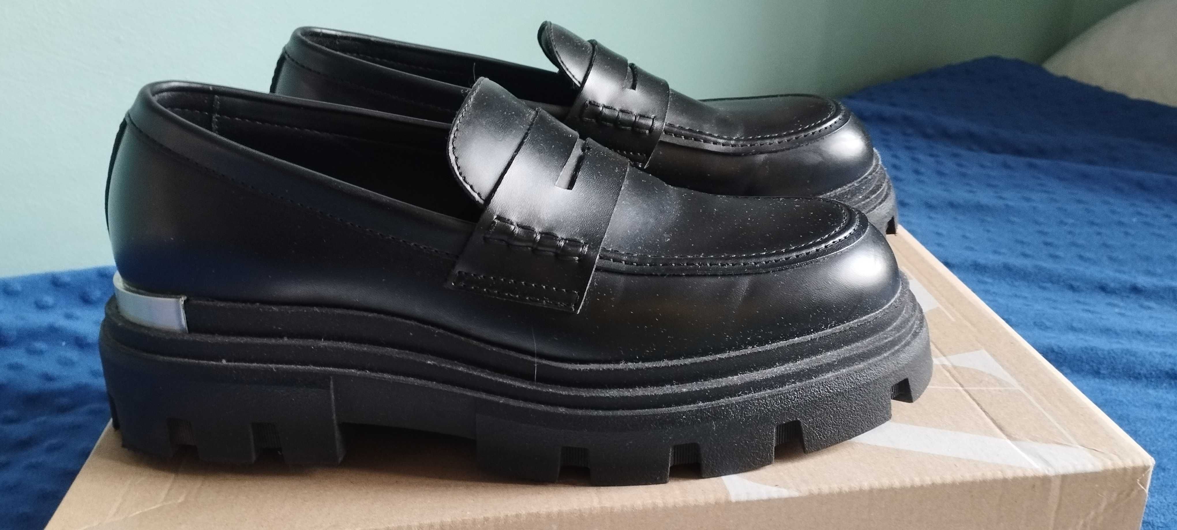 Buty mokasyny męskie na grubej podeszwie