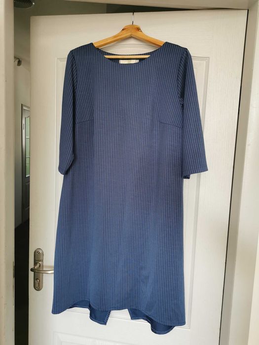 Плаття великого розміру сине у смужку класичне