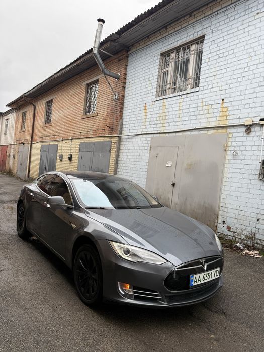 Тесла модел s 85kv