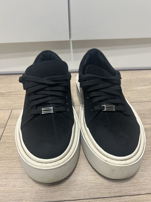 Замшеві кеди чорного кольору