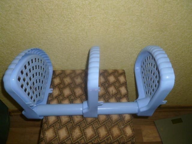 Угловая полка для ванной комнаты