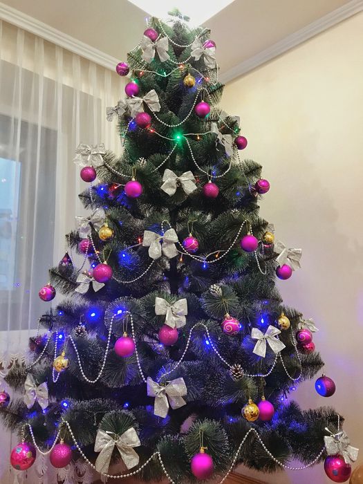 Продам ялинку / сосну в гарному стані