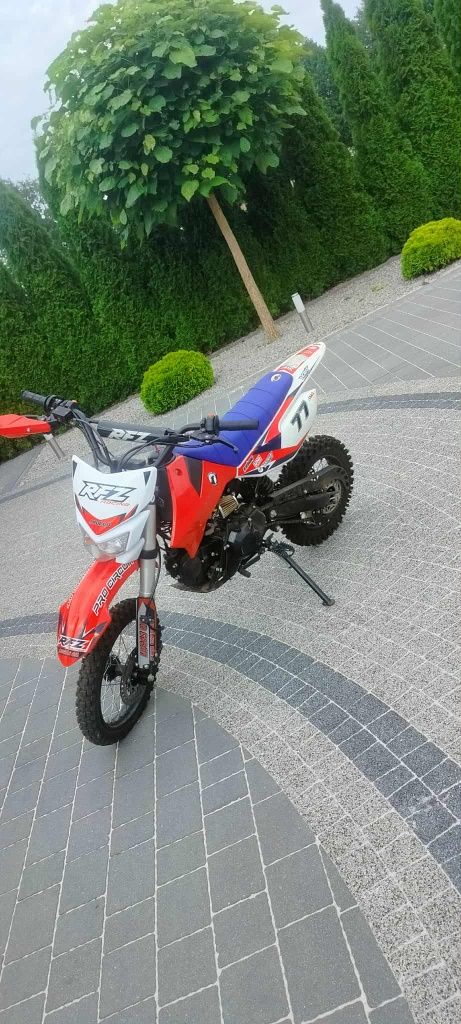 Cross RFZ w bardzo dobrym stanie