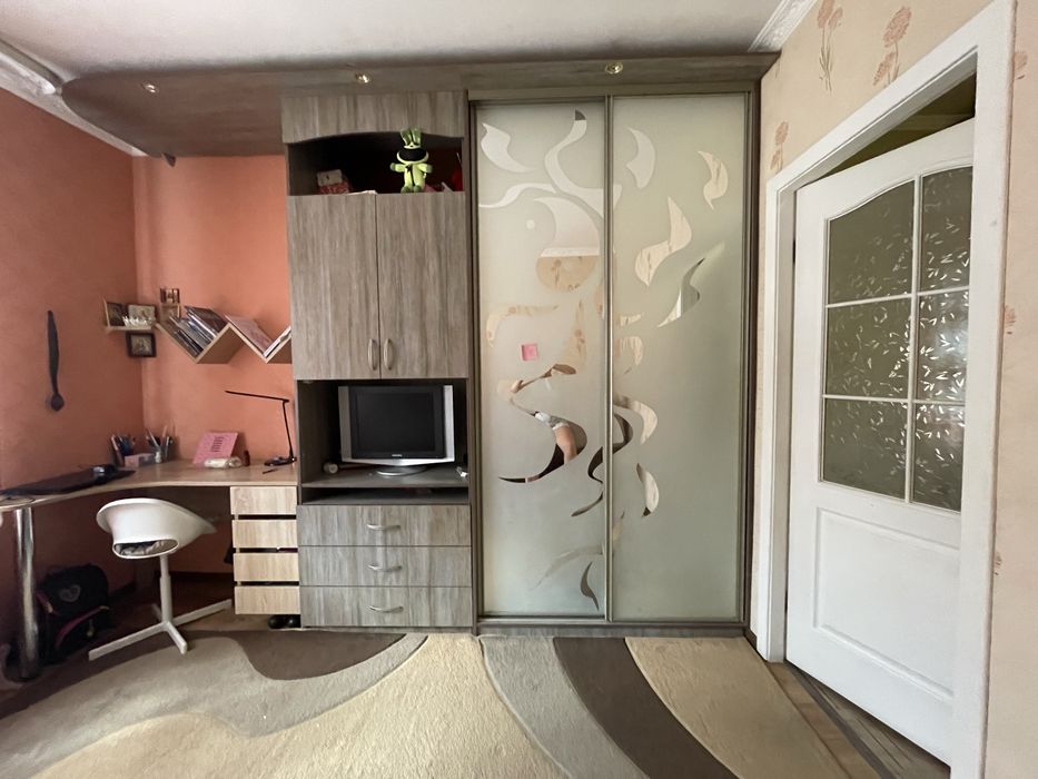 Шафа-купе в дуде гарному стані