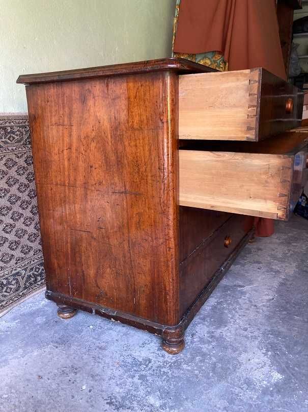 Komoda mahoniowa BIEDERMEIER dla konesera