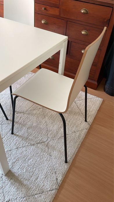 Mesa ikea com 4 cadeiras