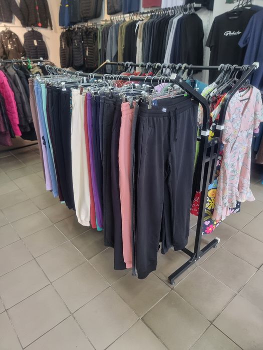 Стойка для одежды