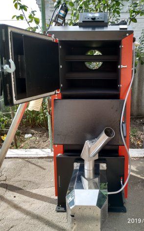 Автоматический пеллетный котел твердотопливный котел на пеллете.