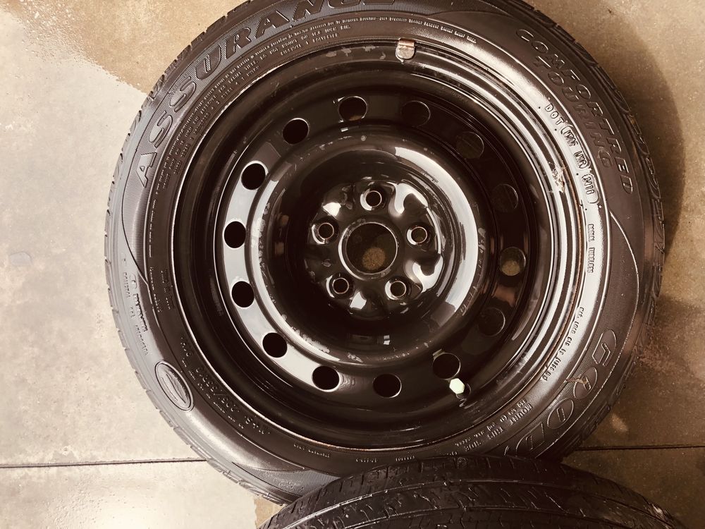 Диски металеві VAG r16 5*112 з гумою