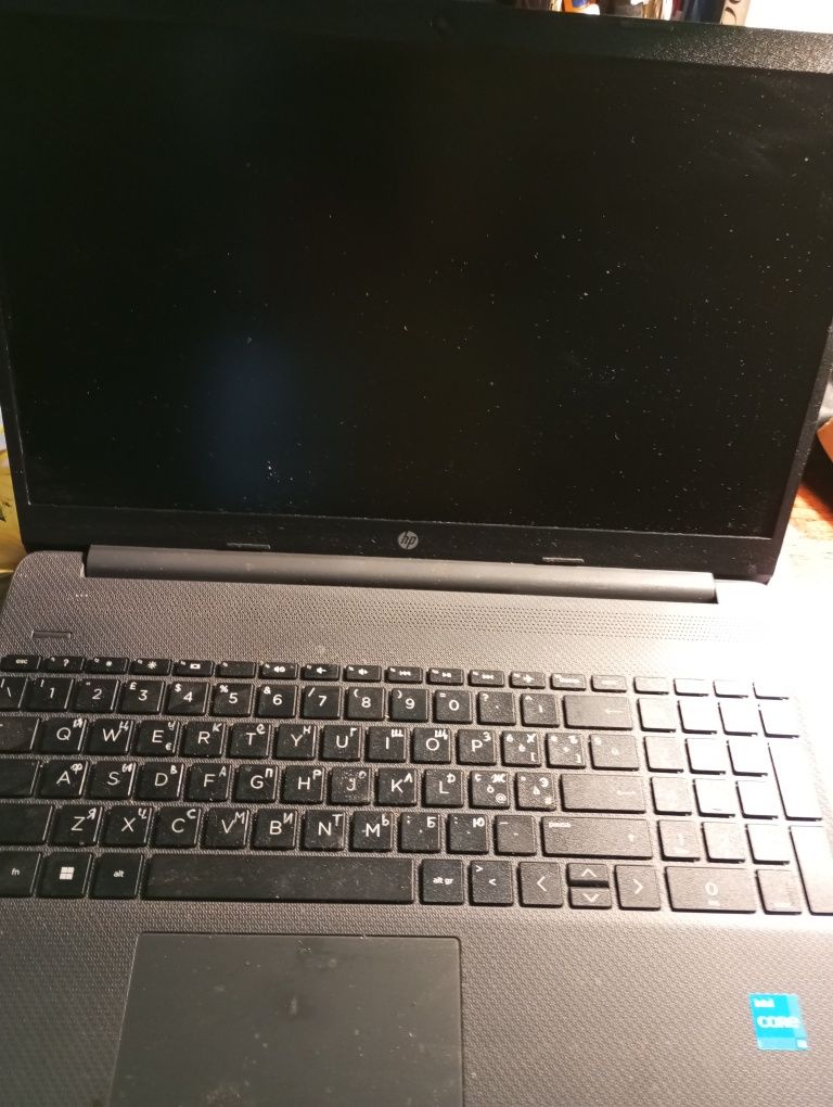Ноутбук HP 15s-fq2125nl практически новый, мощный