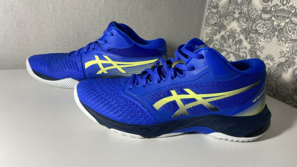 Волейбольні кросівки Asics Netburner Ballistic FF 3