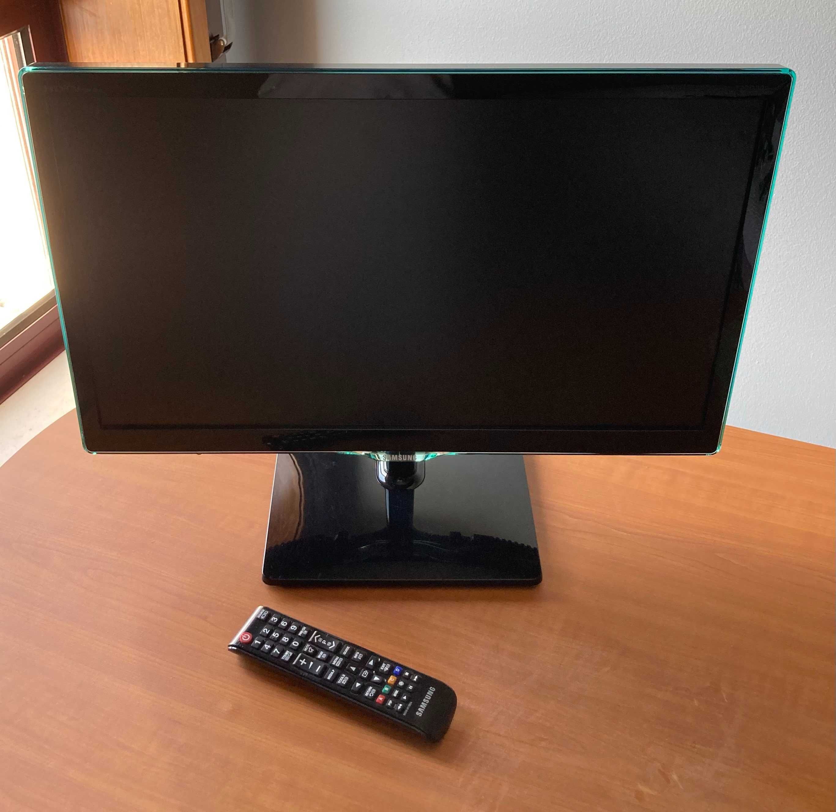 Monitor TV (c/ entrada antena) Samsung T22D390EW 22'' c/ comando