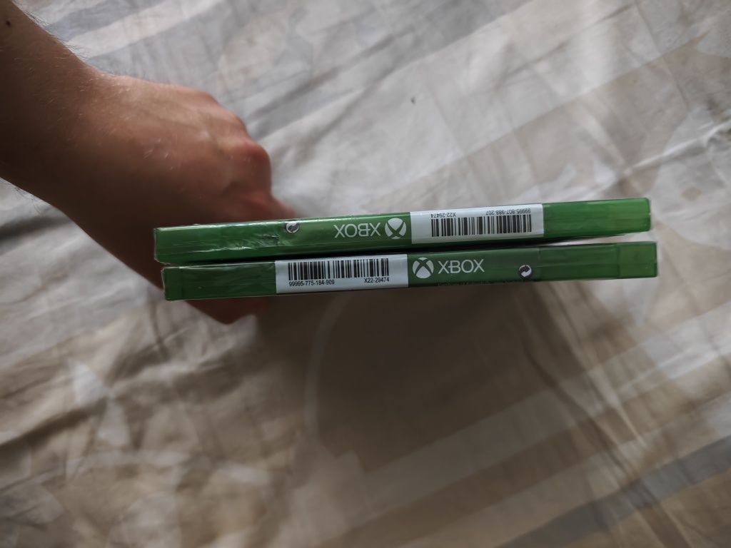 Ігри для XBOX - Need for Speed Unbound та Hitman 3
