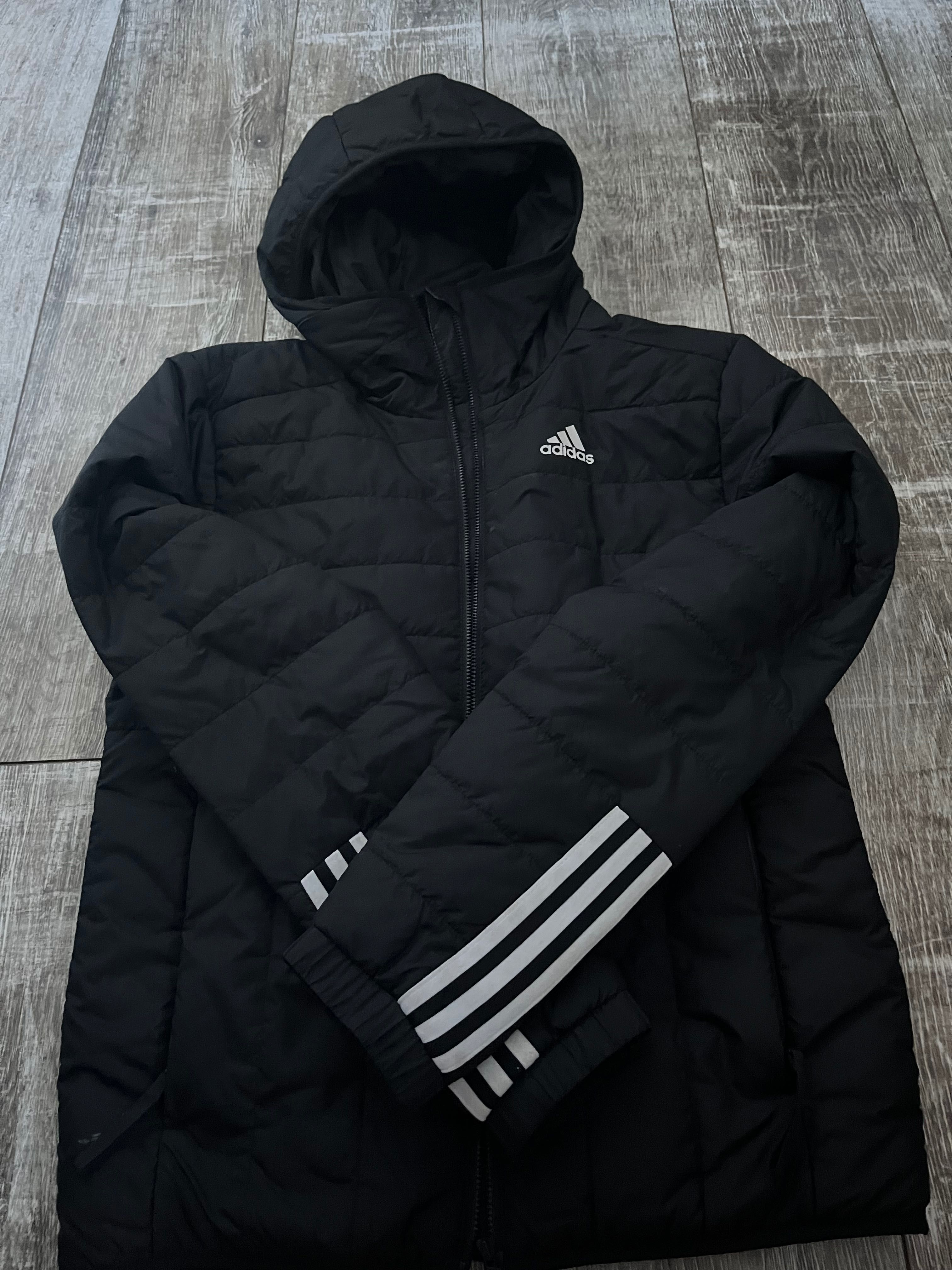 Куртка adidas весна-осень