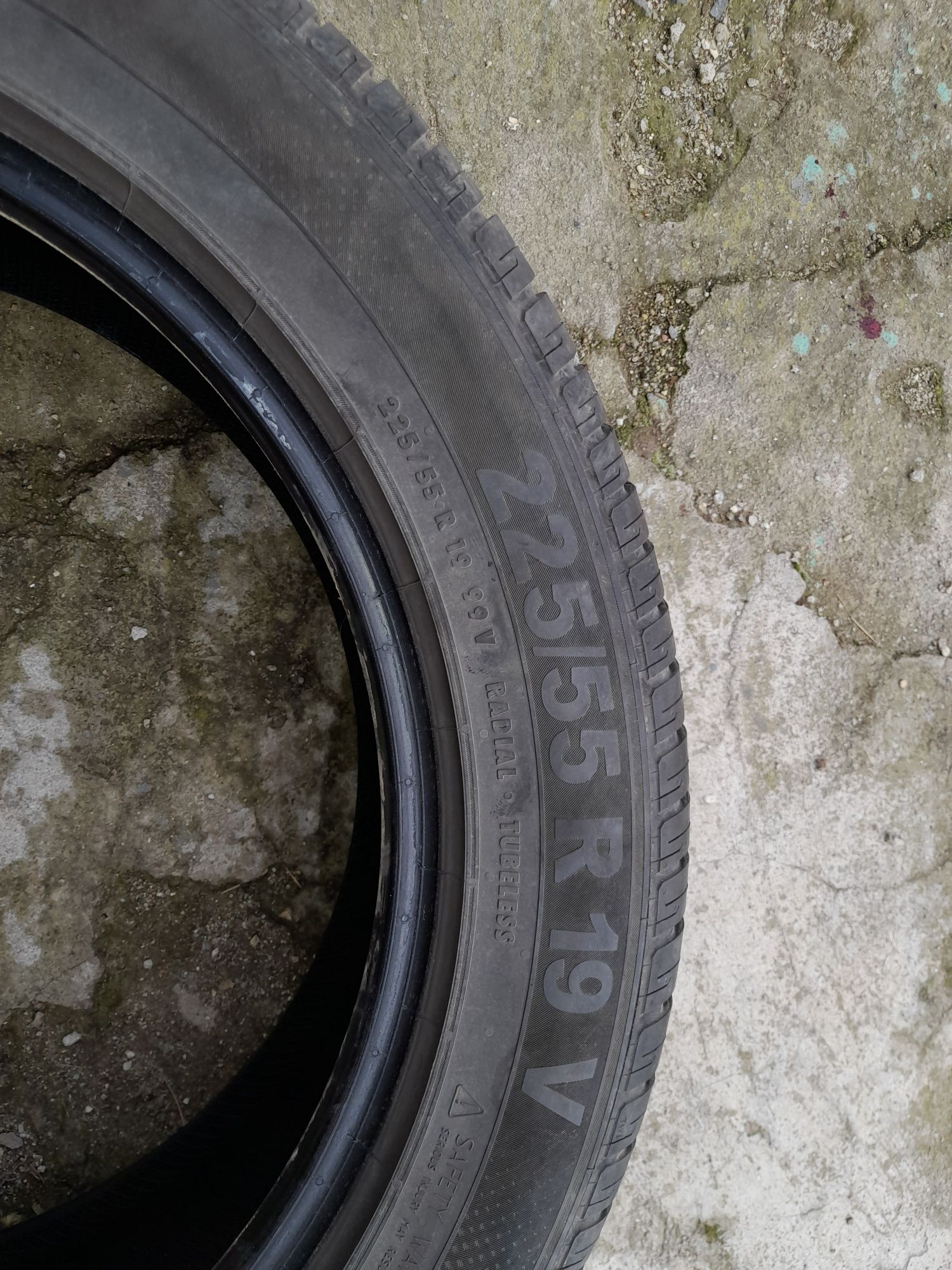Używane opony letnie Semperit 225/55 R19 z 2022bardzo dobrym stanie