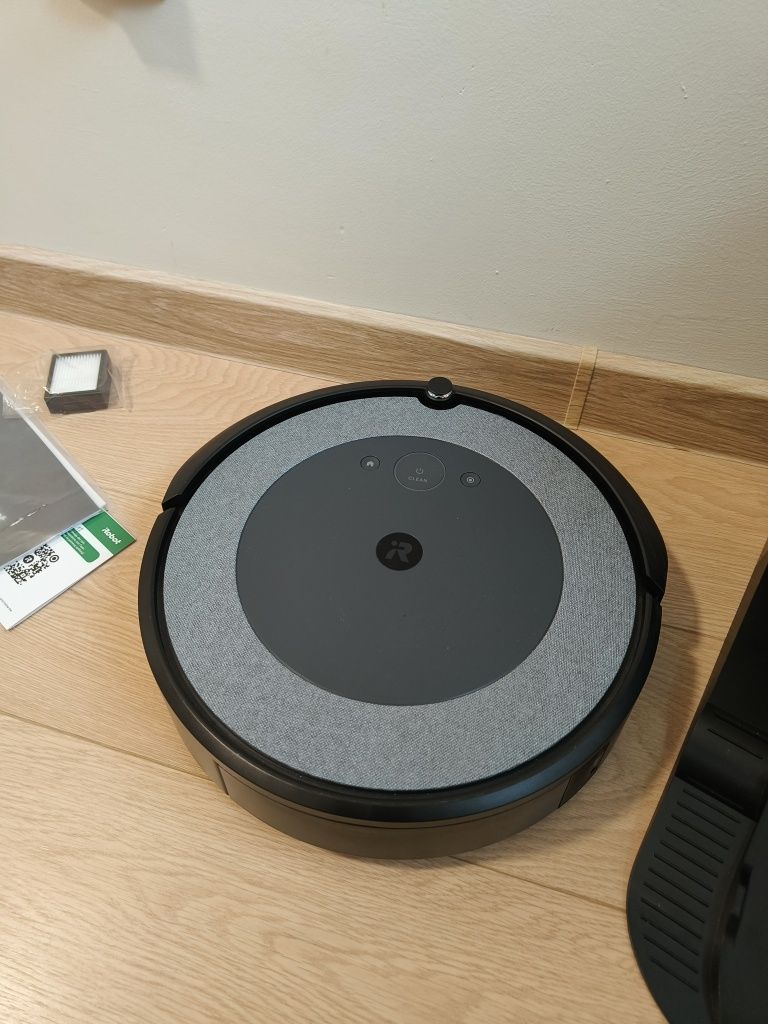 I Robot Roomba i5+ mop, odkurzacz, stacja