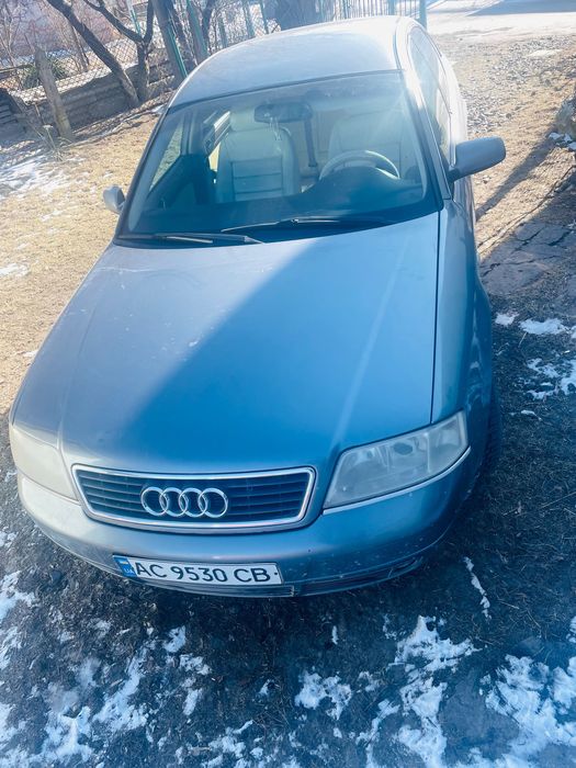Автомобіль Audi A6
