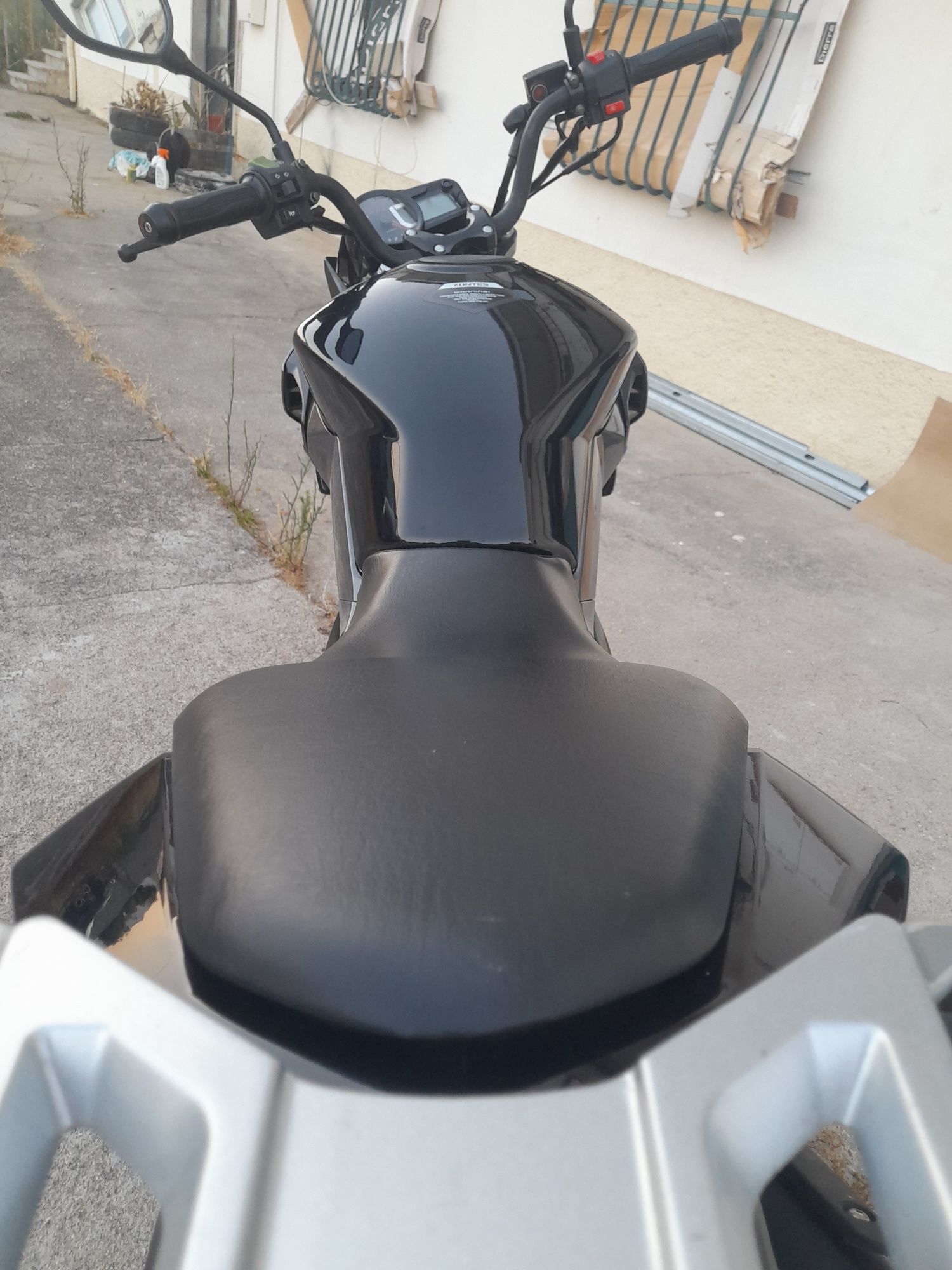 ZONTES 125cc Supermotocycle