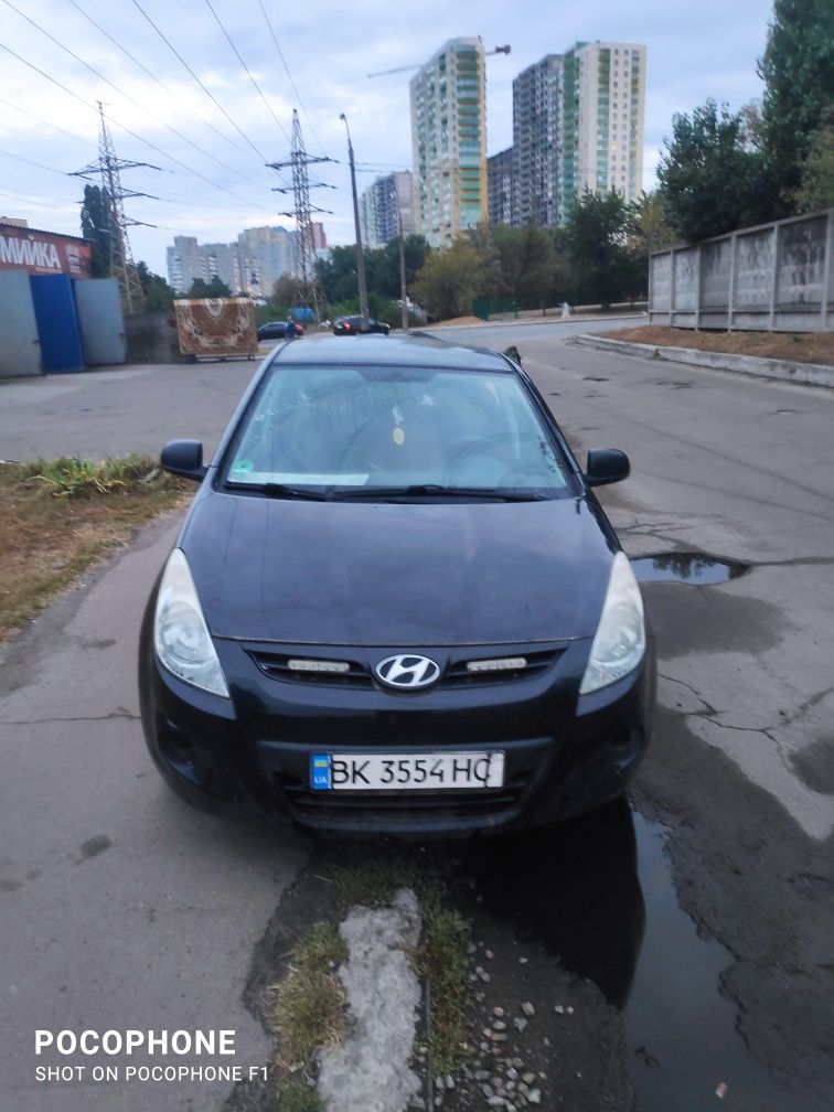 Разборка шрот Hyundai I20 дверь крыло зеркало фара стекло капот бампер