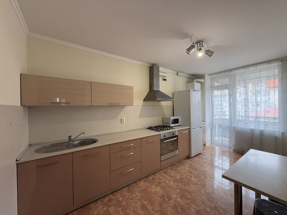 Центр міста 2/х кім у новобудові