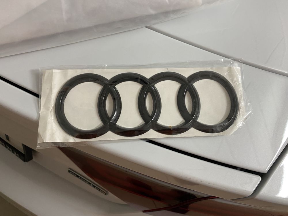 Komplet emblematow audi a7 c7 competition czarny polysk