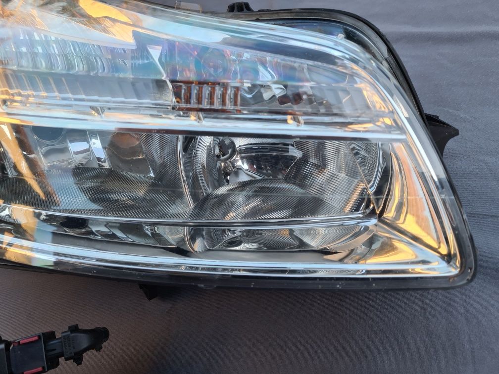 Lampy Przednie Zwykle Opel Insygnia  A
