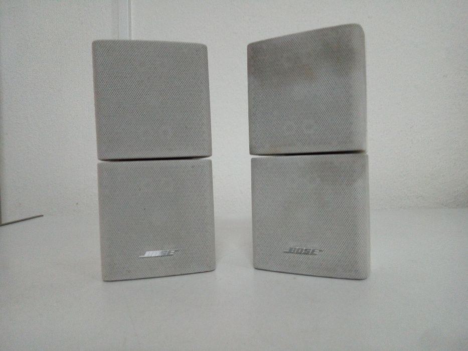 2 Colunas Bose UB-20